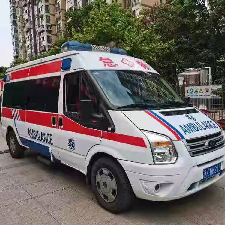 吉首长途救护车护送病人返乡